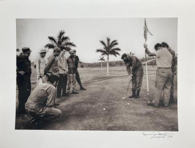 Alberto KORDA  – Fidel Castro et Che Guevara jouant au golf - Photographie signée 2