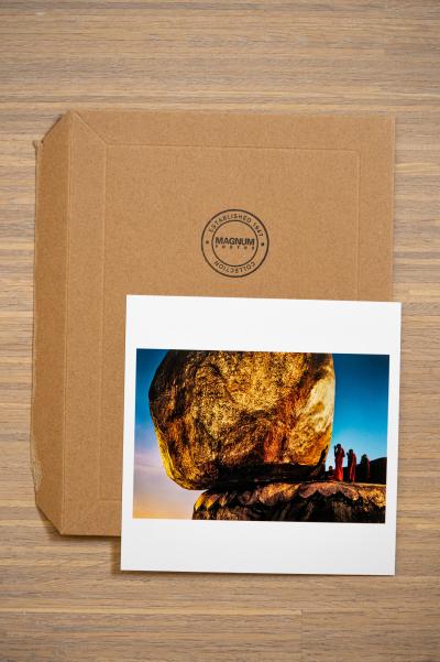 Steve MCCURRY - The Golden Rock, 1994 - Photographie 2