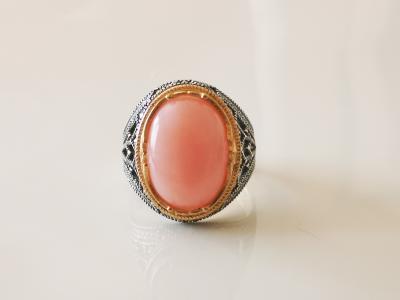 Bague chevaliere en argent Opale rose 2