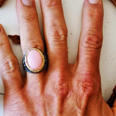 Bague chevaliere en argent Opale rose 2