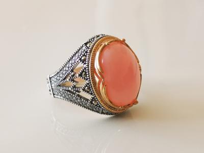 Bague chevaliere en argent Opale rose 2