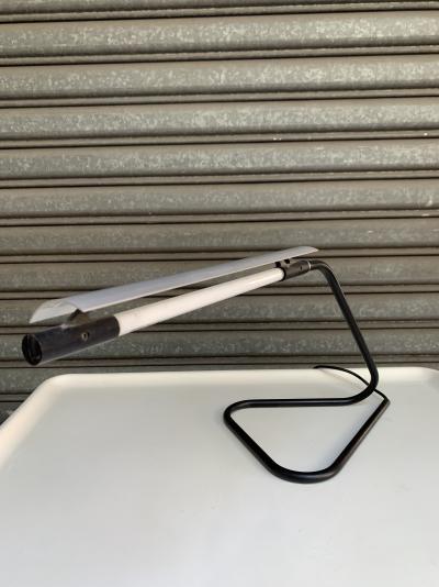 Achille et Pier Giacomo Castiglioni - Paire de lampes Tubino, circa 1970 2