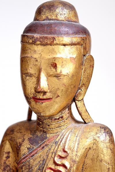Birmanie - Bouddha en bois laqué et doré 2