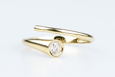 Bague en or jaune massif 18 carats ornée de 19 diamants de synthèse ronds brillants de 0,48 carats 2