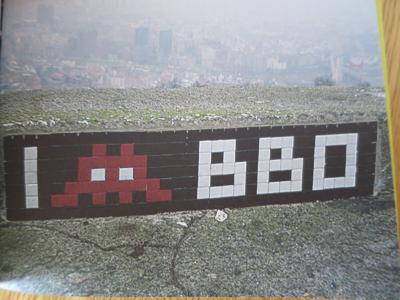 Invader - Bilbao Invaded & Malaga Invaded  (MAP Malaga), 2019 - Livres 2