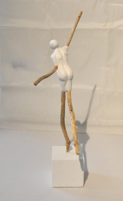 Pierrette DIJONNEAU - Sur une jambe, 2021 - Sculpture 2