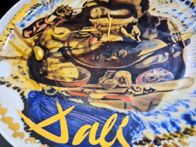 Salvador Dalí - L’Assiette de Gala - Assiette en porcelaine 2