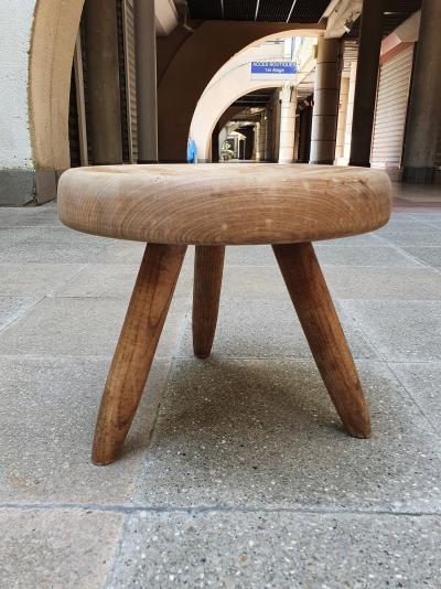 Charlotte Perriand - Le tabouret bas dit 