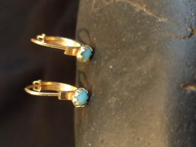 Boucle D’oreille Créole Vintage - En Or 18K (750) Et Opaline Bleue -Décor Ciselé 2