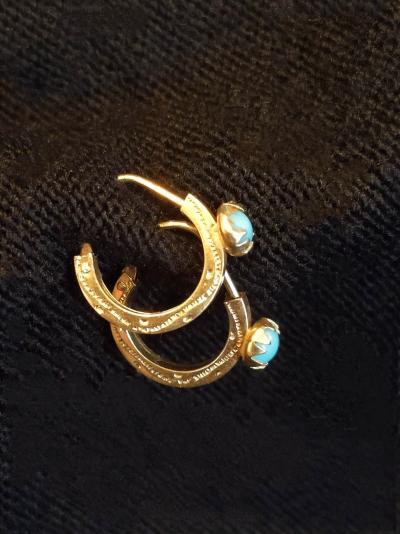 Boucle D’oreille Créole Vintage - En Or 18K (750) Et Opaline Bleue -Décor Ciselé 2
