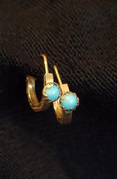 Boucle D’oreille Créole Vintage - En Or 18K (750) Et Opaline Bleue -Décor Ciselé 2