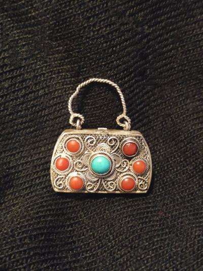 Ancien Porte Coran Berbère en argent filigrané, turquoise et corail rouge 2