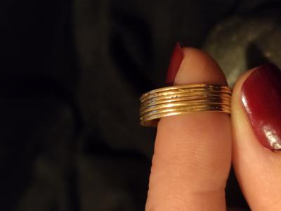 Bague ancienne semainier composée d’anneaux ciselés en or jaune 2