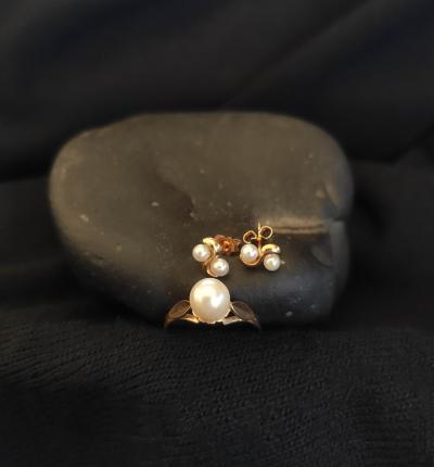 Parure ancienne boucles d’oreilles et bague en or jaune et perles de culture 2