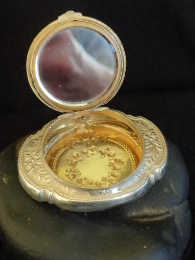 Pendentif poudrier miroir ancien en argent 2