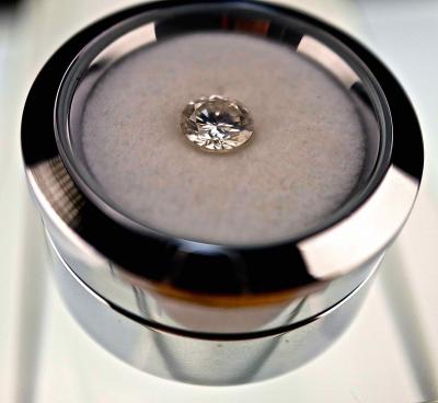 Diamant naturel de 0,35 carat certifié 2