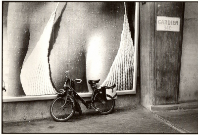 Ensemble de 5 cartes postales autographes signées d’Henri CARTIER-BRESSON 2