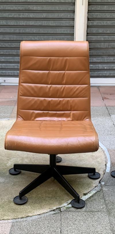 Fauteuil Conférence en cuir 2