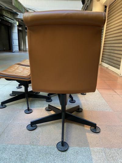 Fauteuil Conférence en cuir 2