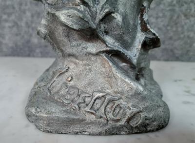 Sculpture en antimoine 2