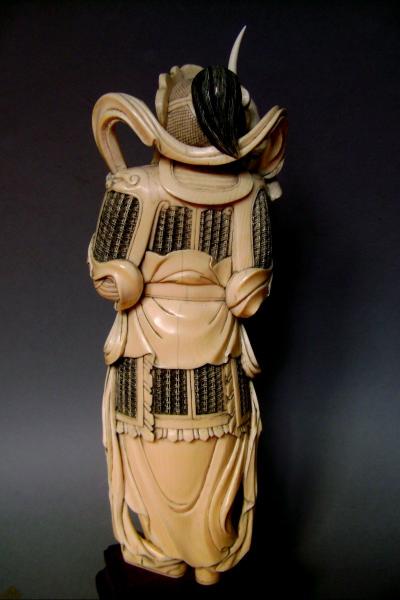 Chine - Statuette en ivoire, première moitié du XXe siècle 2