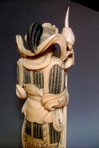 Chine - Statuette en ivoire, première moitié du XXe siècle 2