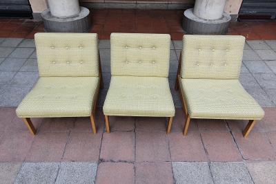 Ole GJERLØV-KNUDSEN & Torben LIND  - Set de trois chauffeuses et table basse, vers 1960 2