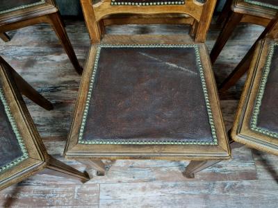 Série de 6 chaises époque Art Nouveau en bois naturel et cuir 2