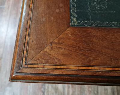 Bureau de centre style Louis XVI en acajou et citronnier 2