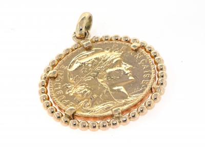 Médaillon en or jaune 18 carats pièce d’or 20 francs Marianne 2