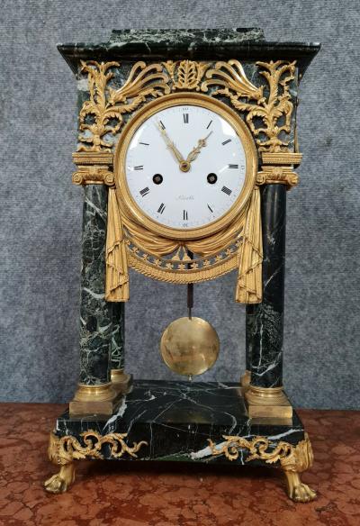 Pendule Empire en bronze doré et marbre vert de mer 2