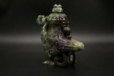 Chine, début XXème siècle - Jade, vase phénix archaïsant 2