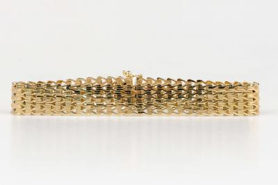 Wide and flexible bracelet in 14 karat yellow gold, click clasp. 2