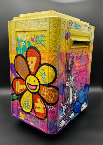 Fat  - Bugs Bunny Mailbox, 2021 - Peinture sur boîte aux lettres 2