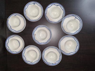Ensemble de 9 tasses en porcelaine de Tournai 2