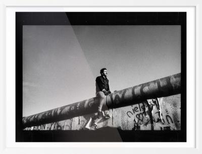 Raymond DEPARDON - La chute du mur de Berlin, 1989 - Affiche 2