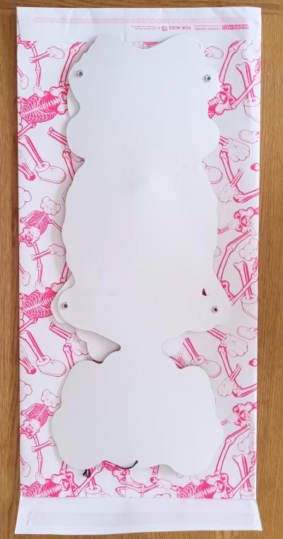 Kaws - Skeleton Board Cut out Ornament Bones (Pink), 2021 - Sérigraphie sur carton 2