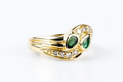 Bague émeraude diamant en or jaune 18 carats 2