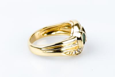 Bague émeraude diamant en or jaune 18 carats 2