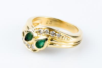 Bague émeraude diamant en or jaune 18 carats 2