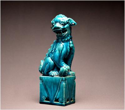 Chine, Dynastie Qing - Lion bouddhique en céramique vernissée à glaçure craquelée, XIXème siècle 2