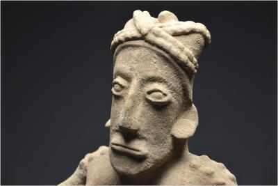 Mexique Occidental - Culture Jalisco, Importante statuette de dignitaire, 300 av - 300 ap J. -C. 2