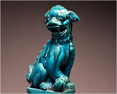 Chine, Dynastie Qing - Lion bouddhique en céramique vernissée à glaçure craquelée, XIXème siècle 2