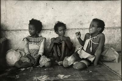 José NICOLAS - Tchad - Petites filles de l’ethnie Gorane, 1987 - Tirage argentique 2