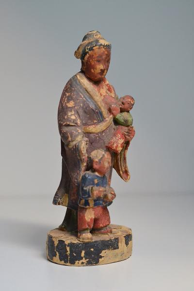 Chine - Maternité - Sculpture en bois polychrome 2