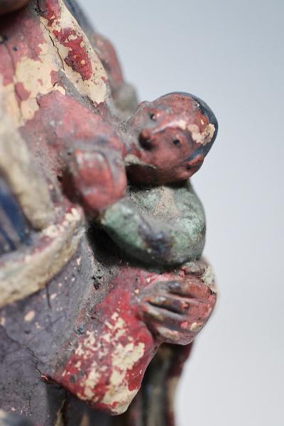 Chine - Maternité - Sculpture en bois polychrome 2