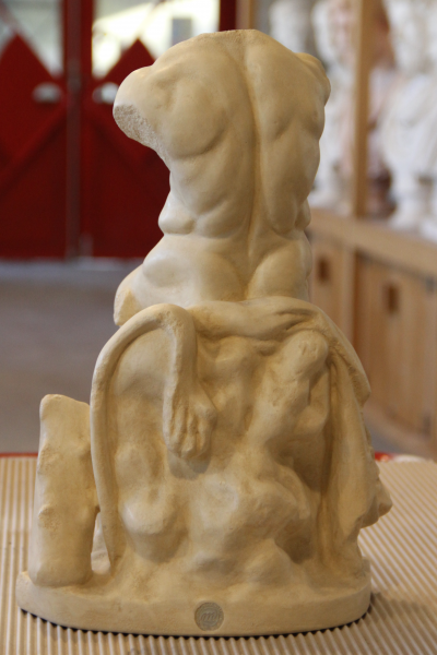 Hercule assis sur la peau du lion de Némée  - Reproduction en plâtre 2