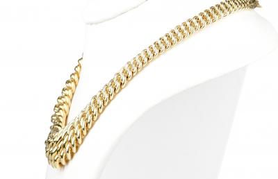 Collier en or jaune 18 carats 2