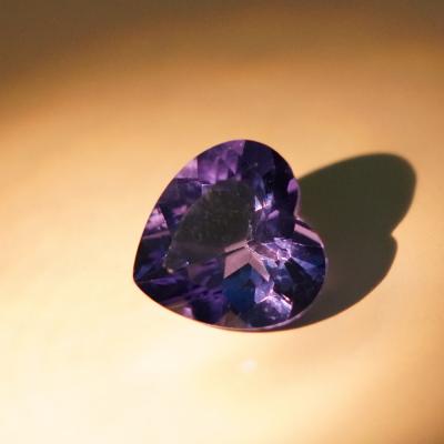 12,61 carats. Fluorite à changement de couleur 2