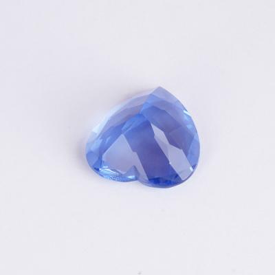 12,61 carats. Fluorite à changement de couleur 2